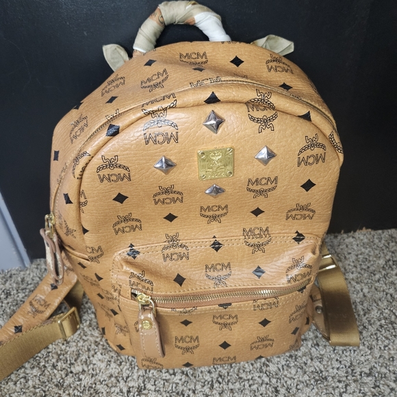 MCM Backpack With Scarf AUTHENTIC - Picture 13 of 16